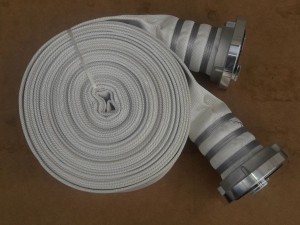 Wąż strażacki wylotowy z certyfikatem CNBOP-PIB z okuciami STORZ 12bar 4" 30m